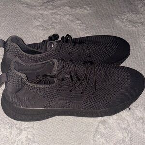 Men's Dark Gray Athletic Shoes